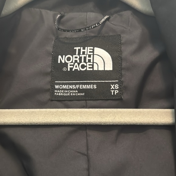 The North Face rain coat w/ hood - Picture 4 of 5